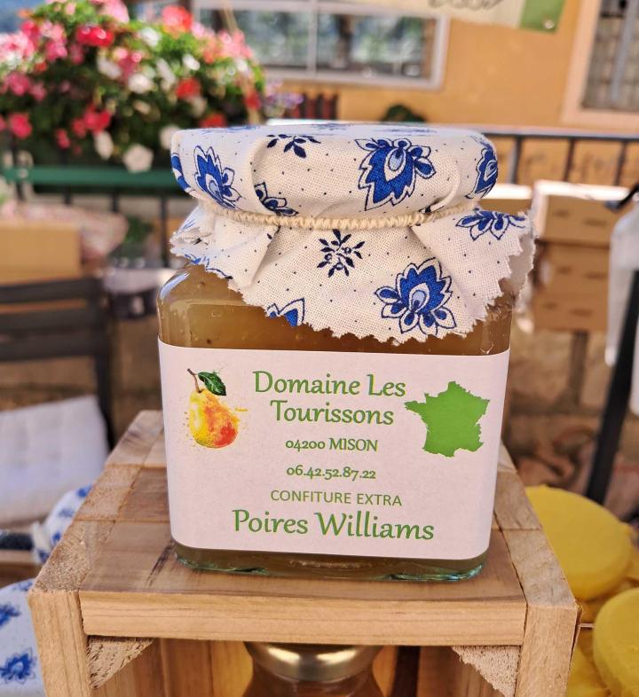 Nous vendons des confitures artisanales.